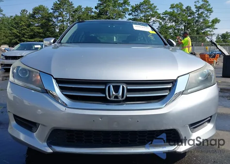 2015 Honda Accord Lx z USA, uszkodzony, nr VIN 1HGCR2F33FA160958